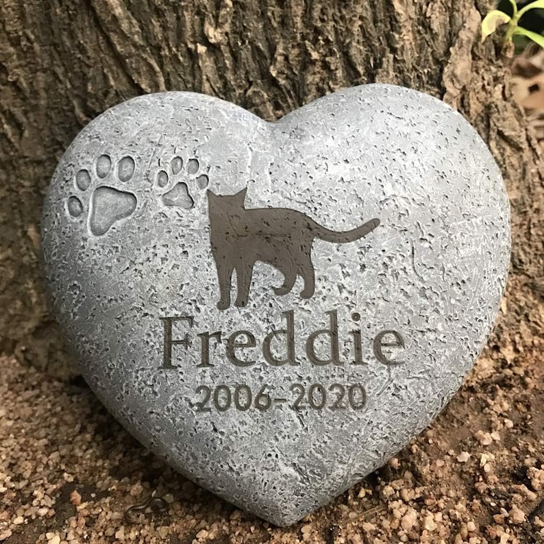 CMS Pet Memorial Stone, Heart-Shaped Grave Marker, Loss of Pet Gift